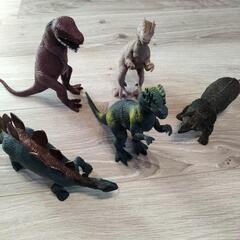 恐竜　５体　おもちゃ　中古