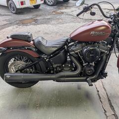 ハーレーマフラー　VANCE&HINES M8ソフテイル用
