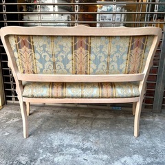 《売約済》【池上店】 2人掛けアームソファ 2Pソファ 2人掛けソファ ベンチ 長椅子 猫脚 検）イタリア フランス ヨーロピアン　ヴィンテージ ロココ ロココ調 シャビーの画像