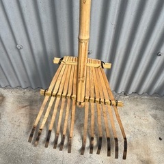 竹箒 落ち葉 掃き掃除