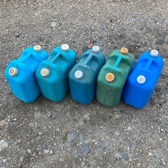 灯油缶　一つからでも　→ 　全て先約済み　