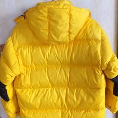 美品‼　黄色　ダウンジャケット　もこもこ暖かい　Lサイズの画像