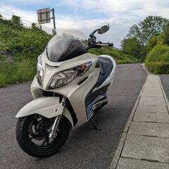 スズキスクーター　スカイウェーブ250