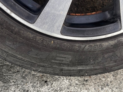 タイヤとホイルセット