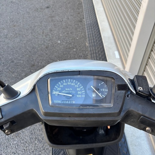 3154.ハイパワー前期型　アドレスv100 バッテリー、シート、ミラー新品　千葉県柏市　即日配送、自走引き取りも可能