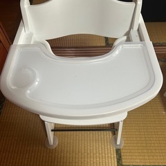 ベビーチェアの画像