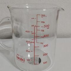 イワキガラス　計量カップ　500ml　電子レンジ使用可　iwaki