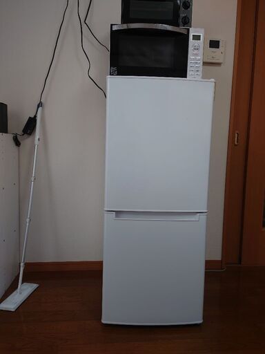 ①冷蔵庫106L