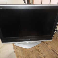 お話中　ハイビジョンTV　パナソニックVIERA　32型　リモコン付