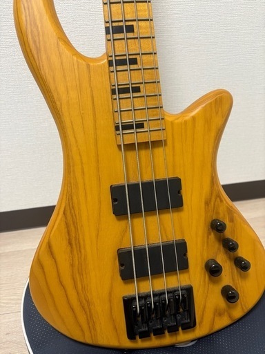 schecterエレキベース
