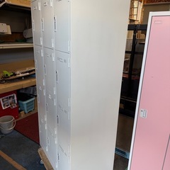 実売7万円　12人用ロッカー　鍵付き　 生興　幅90 奥51 高さ179cmの画像