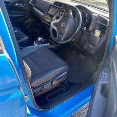 FIT hybrid 2014の画像