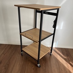 キッチン周りに置ける棚の画像