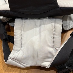 ニンナナcombi抱っこひもの画像