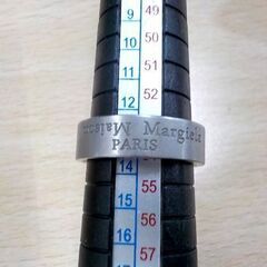 お値下げ中！ メゾン マルジェラ Maison Margiela 反転ロゴ リング 13号 指輪 マルタンマルジェラ 西岡店の画像