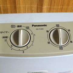 ■Panasonic パナソニック セラミックファンヒーター DS-F1202 2013年製 ストーブ 暖房 温風の画像