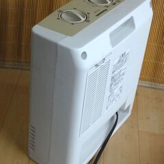■Panasonic パナソニック セラミックファンヒーター DS-F1202 2013年製 ストーブ 暖房 温風の画像