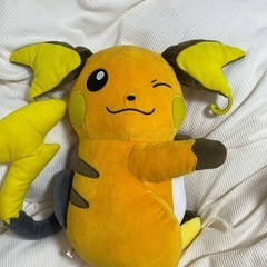 ライチュウのぬいぐるみ