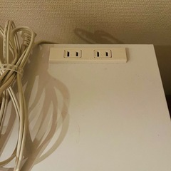 【決まりました】サイドテーブル【コンセント付き】の画像