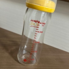 哺乳瓶　ピジョン　母乳実感　ガラス　240mlの画像
