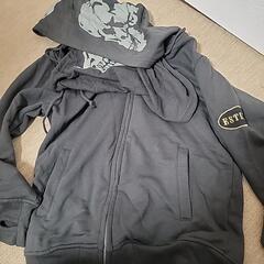 パーカーLサイズ