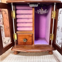 アクセサリーケース アンティーク オルゴールの画像