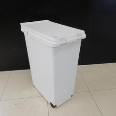 フタ付きペールの画像