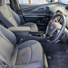 ★R1年！後期！プリウス 50 上級【A】禁煙車！セーフティーセンスP！レーダークルコン！HUD！RVM！Pシート！純正SDナビ！Bカメ！LED！の画像
