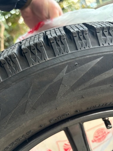 ブリヂストン新品スタッドレスタイヤホイール付き15インチ