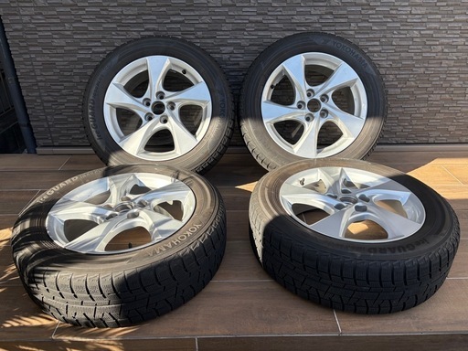 2015年ヨコハマタイヤ215/60R17トヨタ純正 C-HRスタッドレス