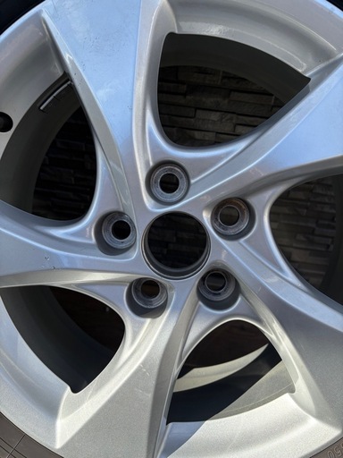 2015年ヨコハマタイヤ215/60R17トヨタ純正 C-HRスタッドレス