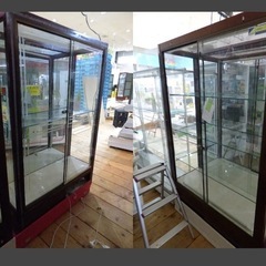 ガラスケース、アクリルケース、ショーケースを探しています。