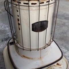 石油ストーブの画像