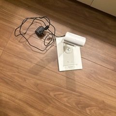 パナソニック　LEDデスクライト　SQ-LD560　
