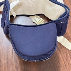 椅子付き抱っこひもの画像