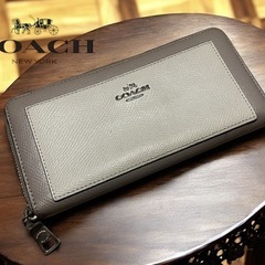 coach バイカラー ラウンドファスナー長財布
