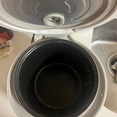 炊飯器の画像
