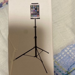 【T氏交渉中】バック付き！スマホ・タブレット用三脚の画像