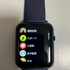 スマートウォッチ本体 黒充電ケーブル付き 目立った傷や汚れなしの画像