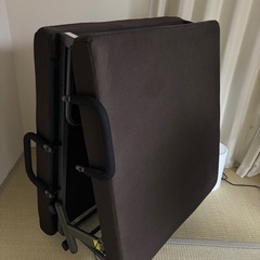 折りたたみベッド