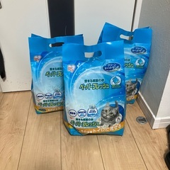 猫の紙砂差し上げます。