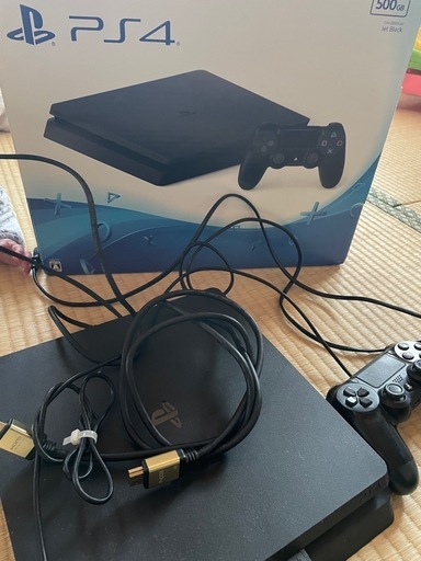 本日の夕方まで　PS4　プレステ4 　カセット付き　ゲーム機