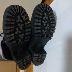クロッシー　グレーショートブーツの画像
