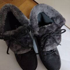 クロッシー　グレーショートブーツ