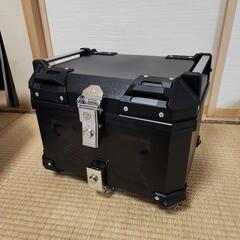 新品未使用　バイク　リアボックス
