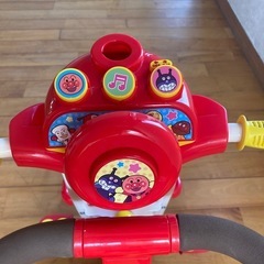 アンパンマンの三輪車の画像