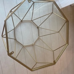 北欧風サイドテーブルの画像