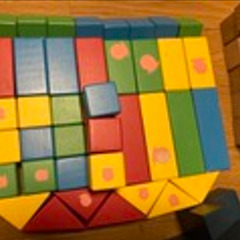 小学受験を目指されている方への　方向積み木訓練　色んな形・色の積み木の画像