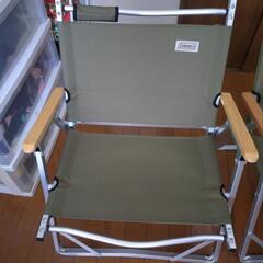 キャンプ用品コールマンローチェア２脚の画像