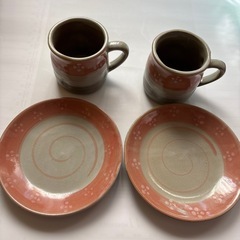 コーヒーカップとソーサーの画像